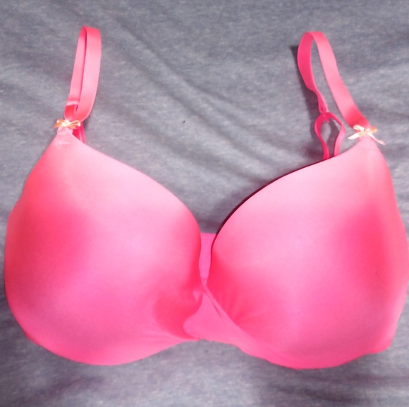 Victoria's Secret Other - Victoria's Secret Demi Bra